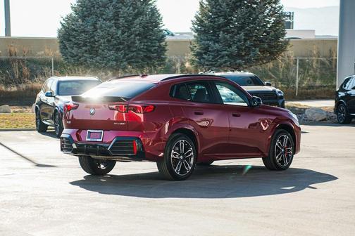 2025 BMW X2 xDrive28i