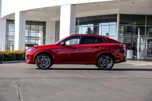 2025 BMW X2 xDrive28i