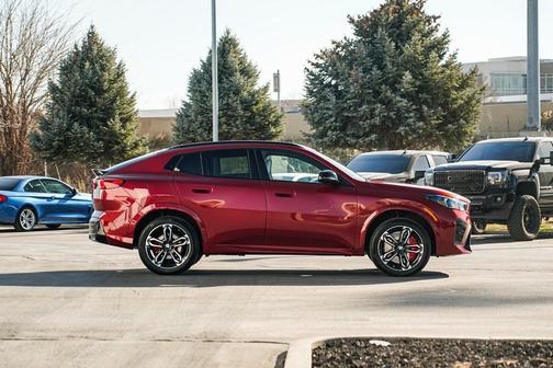 2025 BMW X2 xDrive28i