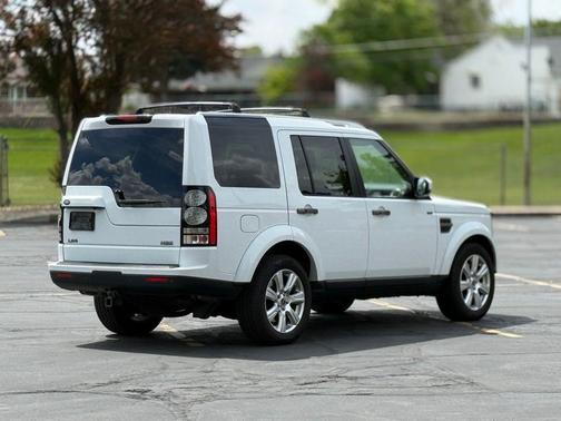 Fuji White 2014 Land Rover LR4 Base