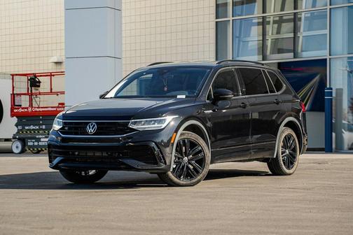 2022 Volkswagen Tiguan 2.0T SE R-Line Black