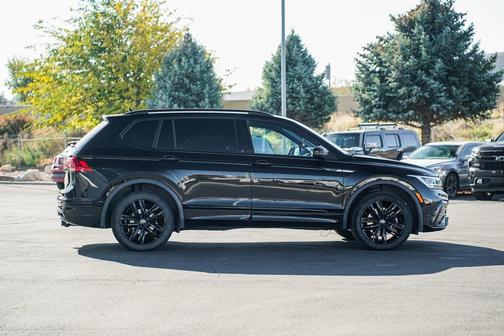 2022 Volkswagen Tiguan 2.0T SE R-Line Black