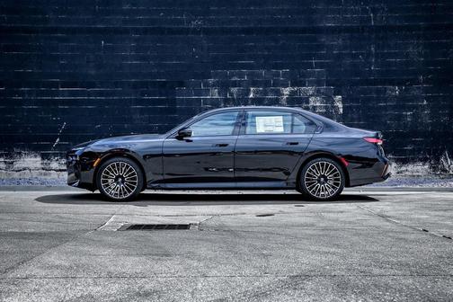 2025 BMW 760 i xDrive