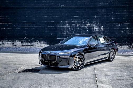 2025 BMW 760 i xDrive