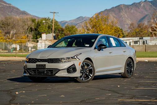 2022 Kia K5 GT-Line