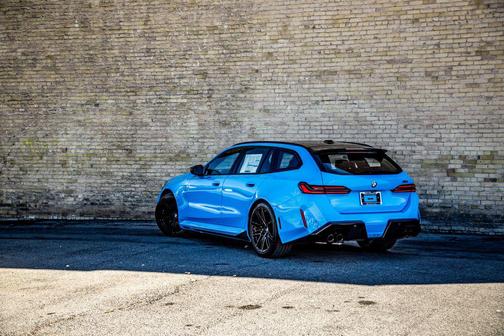 Special Order Color 2026 BMW M5 Base