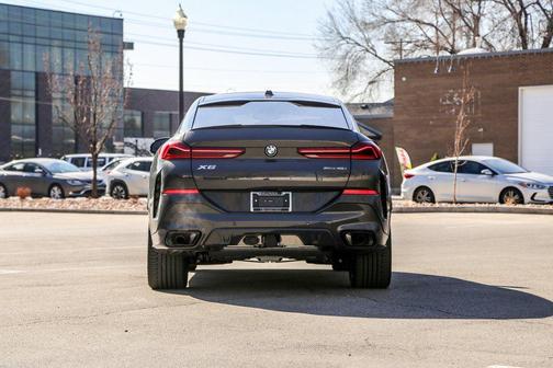 Dravit Grey Metallic 2026 BMW X6 xDrive40i