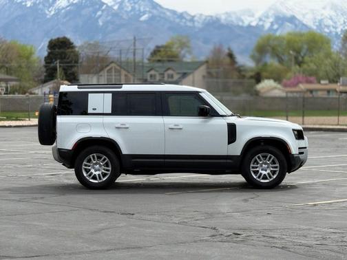 Fuji White 2022 Land Rover Defender 110 S