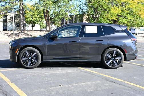 Dark Graphite Metallic 2024 BMW iX xDrive50