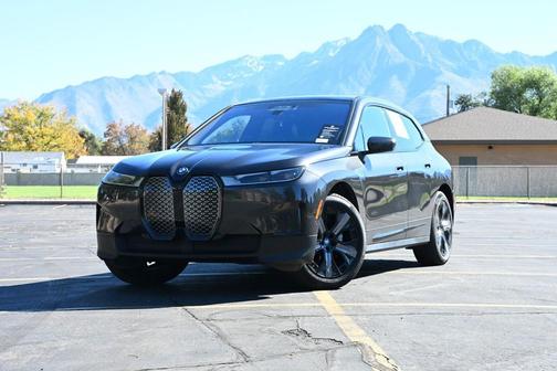 Dark Graphite Metallic 2024 BMW iX xDrive50