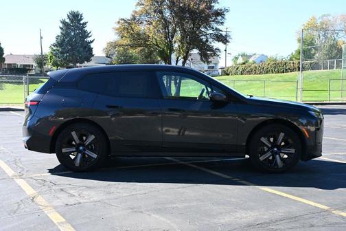 Dark Graphite Metallic 2024 BMW iX xDrive50