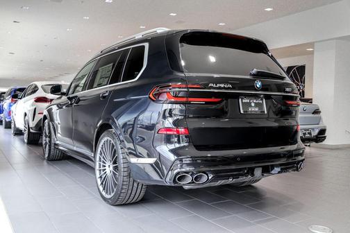 2026 BMW ALPINA XB7 ALPINA XB7