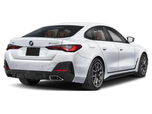 Mineral White Metallic 2024 BMW M440 i xDrive