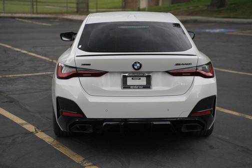 Mineral White Metallic 2024 BMW M440 i xDrive