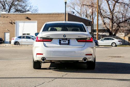 2026 BMW 330 xDrive NA
