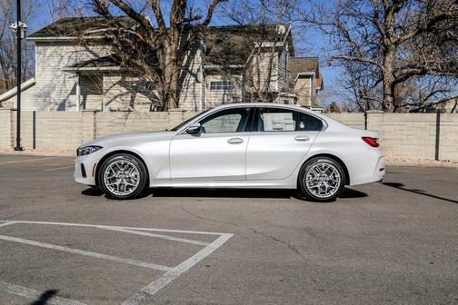 2026 BMW 330 xDrive NA