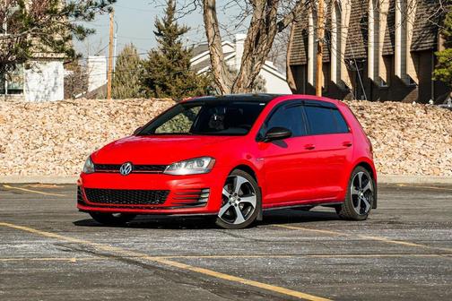 2015 Volkswagen Golf GTI 2.0T SE 4-Door