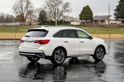 2017 Acura MDX 3.5L w/Advance Package