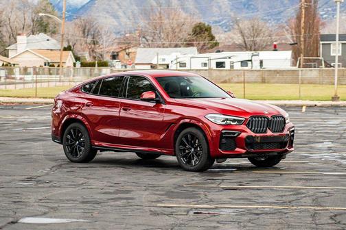 2023 BMW X6 xDrive40i