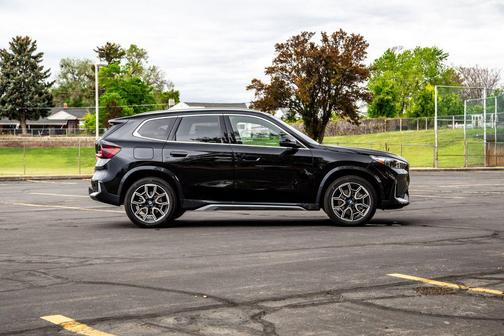 Black Sapphire Metallic 2026 BMW X1 xDrive28i