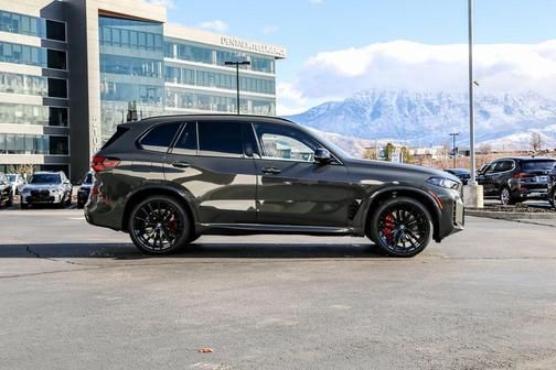 2026 BMW X5 M60i