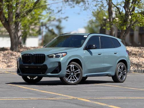 Cape York Green Metallic 2023 BMW X1 xDrive28i
