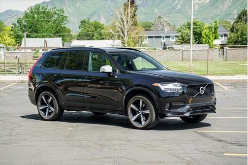 2019 Volvo XC90 T6 R-Design