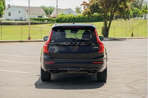 2019 Volvo XC90 T6 R-Design