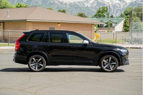 2019 Volvo XC90 T6 R-Design