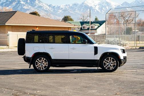 2023 Land Rover Defender 110 X-Dynamic SE