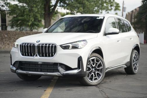 Alpine White 2026 BMW X1 xDrive28i