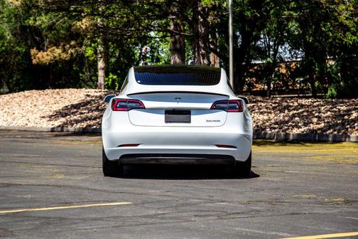 Pearl White Multi-Coat 2020 Tesla Model 3 Performance