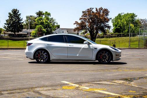 Pearl White Multi-Coat 2020 Tesla Model 3 Performance