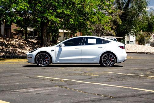 Pearl White Multi-Coat 2020 Tesla Model 3 Performance