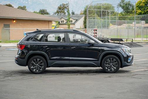 2022 Volkswagen Taos 1.5T S