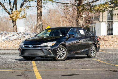 2017 Toyota Camry Hybrid XLE
