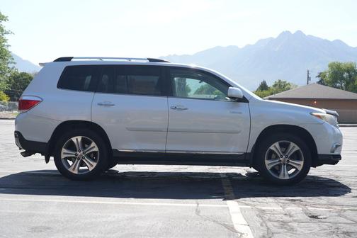 Blizzard Pearl 2013 Toyota Highlander Limited