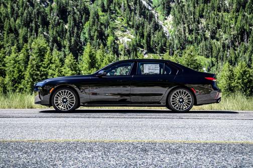 2025 BMW 760 i xDrive