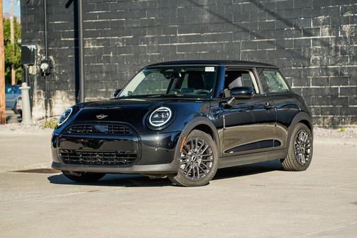 2025 MINI Hardtop Cooper