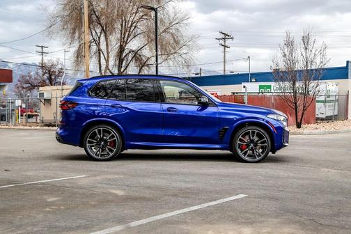 2026 BMW X5 M60i