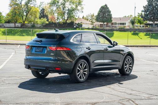 2018 Jaguar F-PACE 35t Prestige