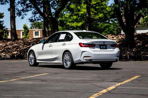Mineral White Metallic 2023 BMW 330 xDrive