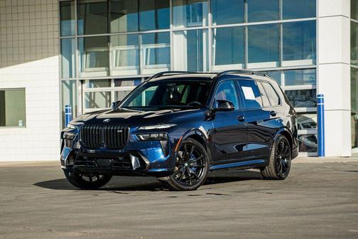 2025 BMW X7 M60i