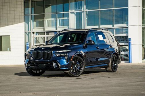 2025 BMW X7 M60i