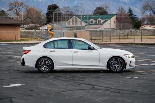 2023 BMW M340 i xDrive