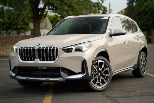 Dune Grey Metallic 2026 BMW X1 xDrive28i