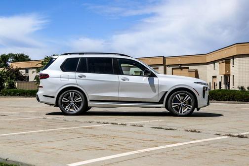 2026 BMW X7 M60i