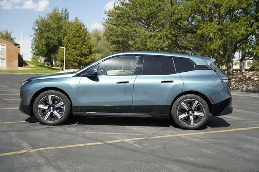 Blue Ridge Mountain Metallic 2023 BMW iX xDrive50