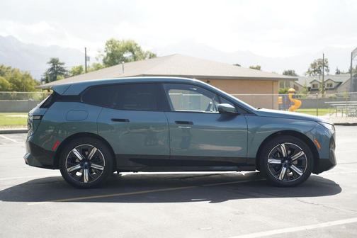 Blue Ridge Mountain Metallic 2023 BMW iX xDrive50