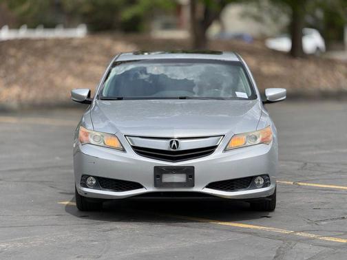Bellanova White Pearl 2013 Acura ILX 2.0L w/Premium Package